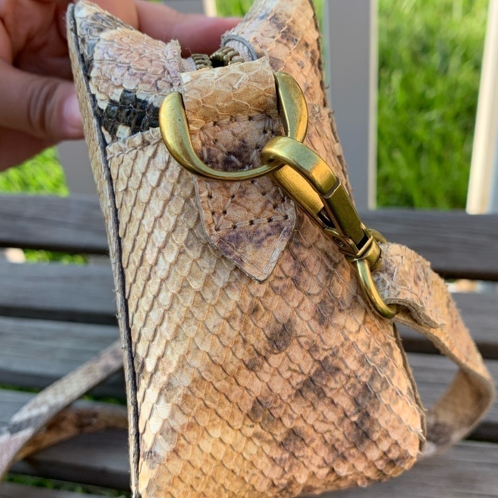 Madewell The Transport Camera Bag:‎ Snake Embossed Leather Edition - Picture 11 of 13